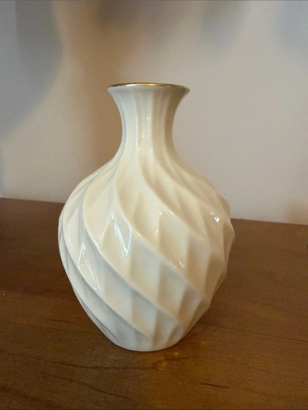 Lenox Richmond Collection Swirl Bud Vase.